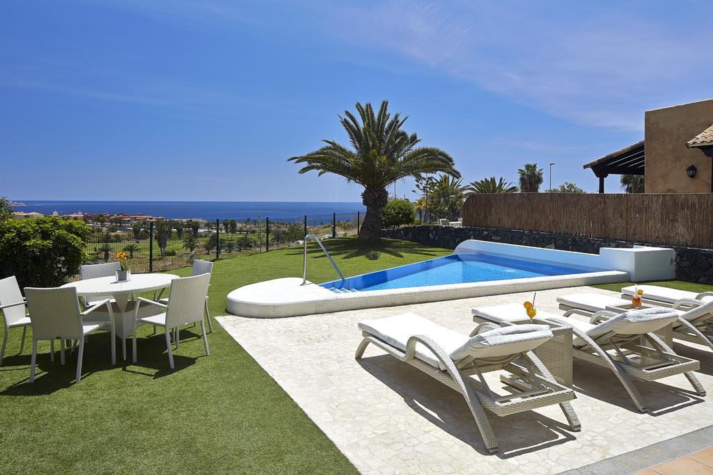 Maria Costa Adeje (Tenerife)